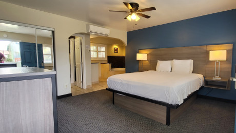 Beachwalker Inn & Suites - Junior Suite